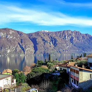 https://il-terrazzino-sul-lago.it-lombardy.com