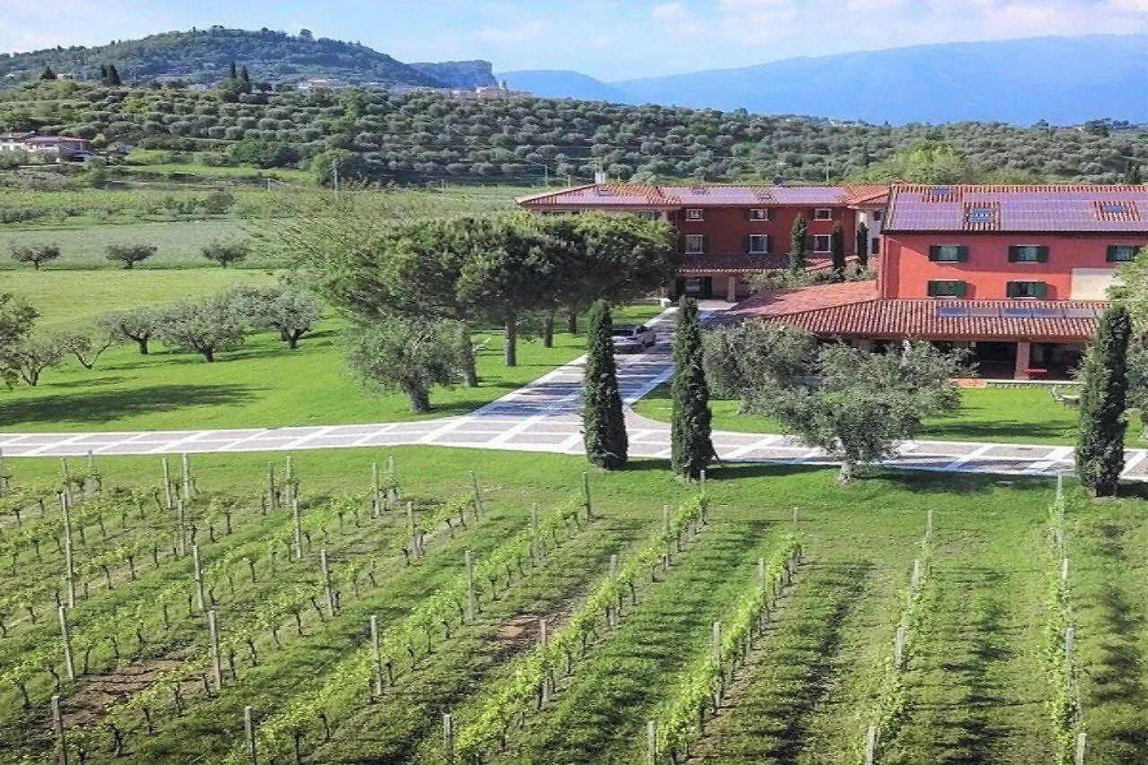 קאבאיון ורונסה Borgo Romantico Green Relais קאבאיון ורונסה