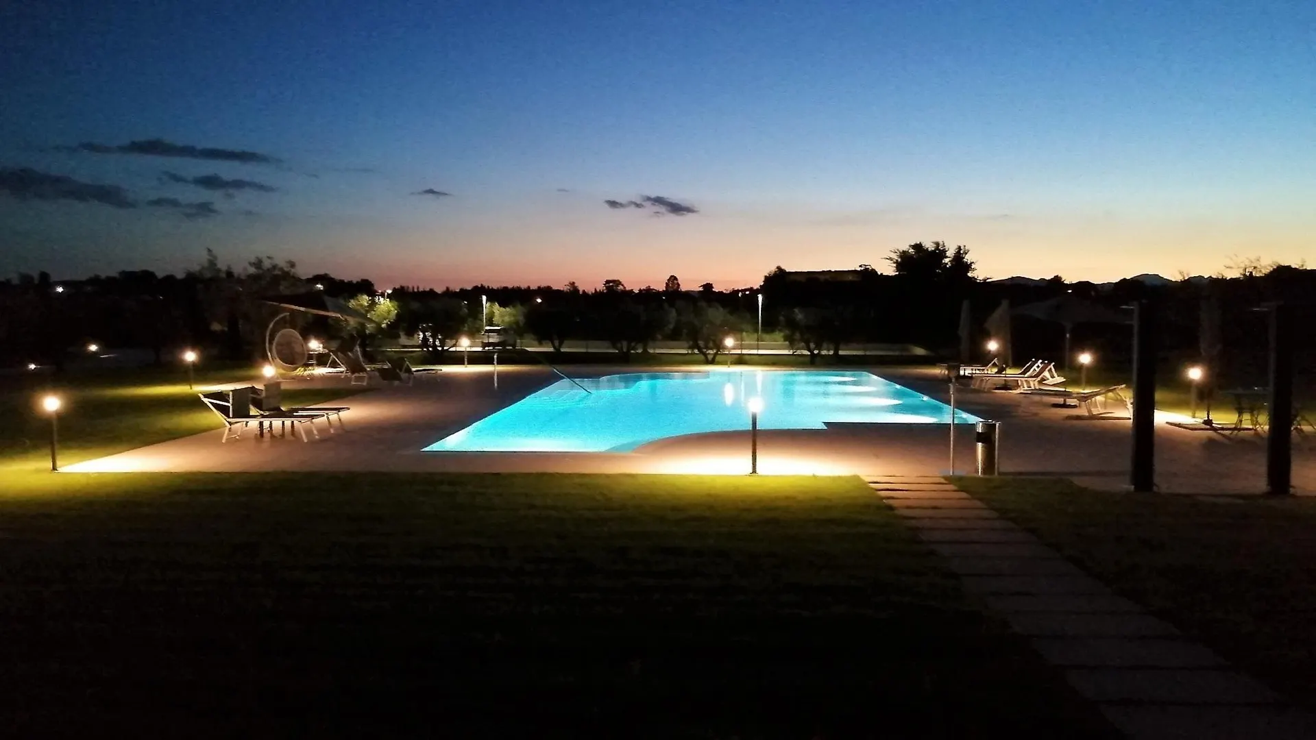 קאבאיון ורונסה Borgo Romantico Green Relais 3*, קאבאיון ורונסה